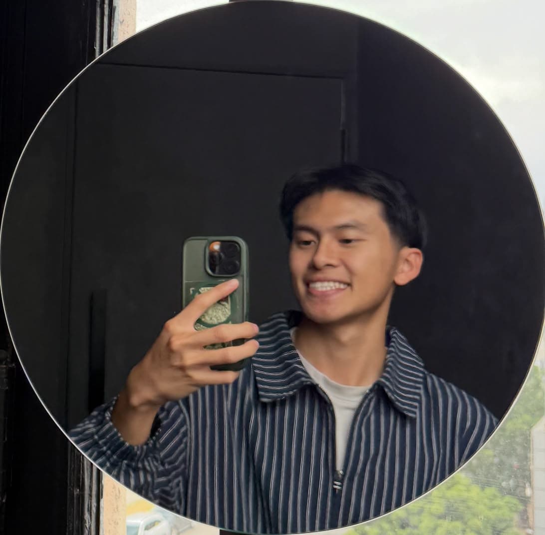 Brian Ngo mirror selfie
